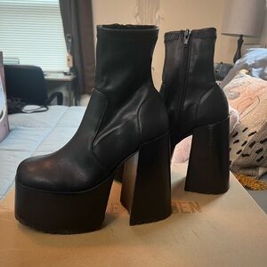 Steve Madden Kyana ankle boots